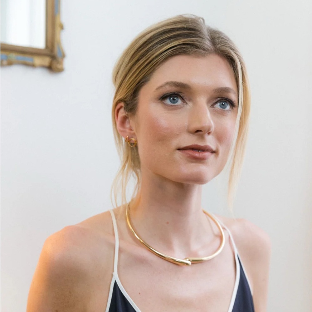 SOKO DASH HINGE WRAP CHOKER NECKLACE